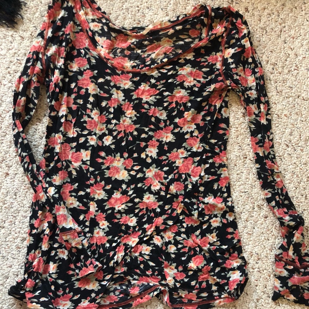 Floral Free people long sleeve top size small
